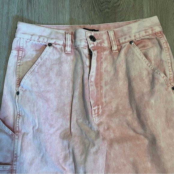 Women's Forever21 Pink Cargo Straight Leg Jeans - Picture 3 of 8